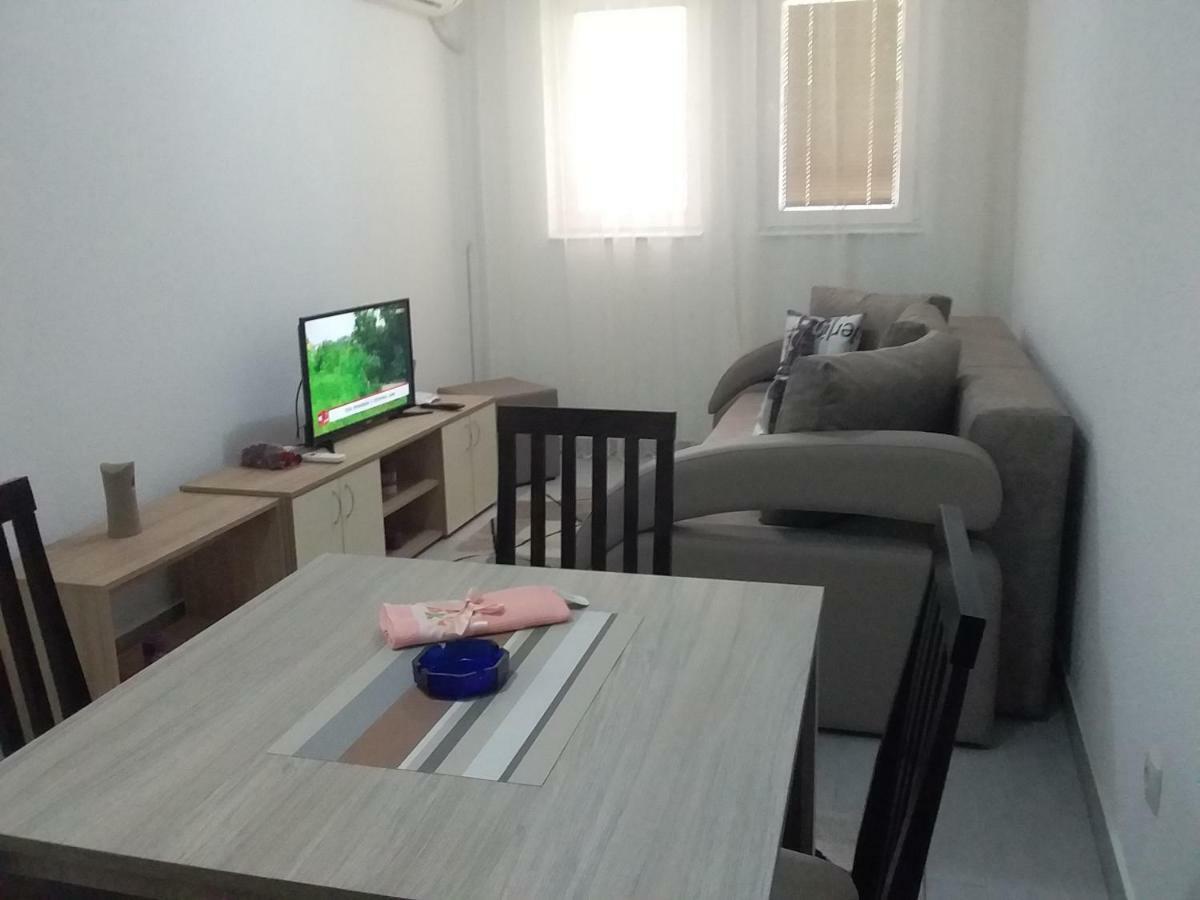 Apartman Jevtic 1 Gornja Toplica Luaran gambar