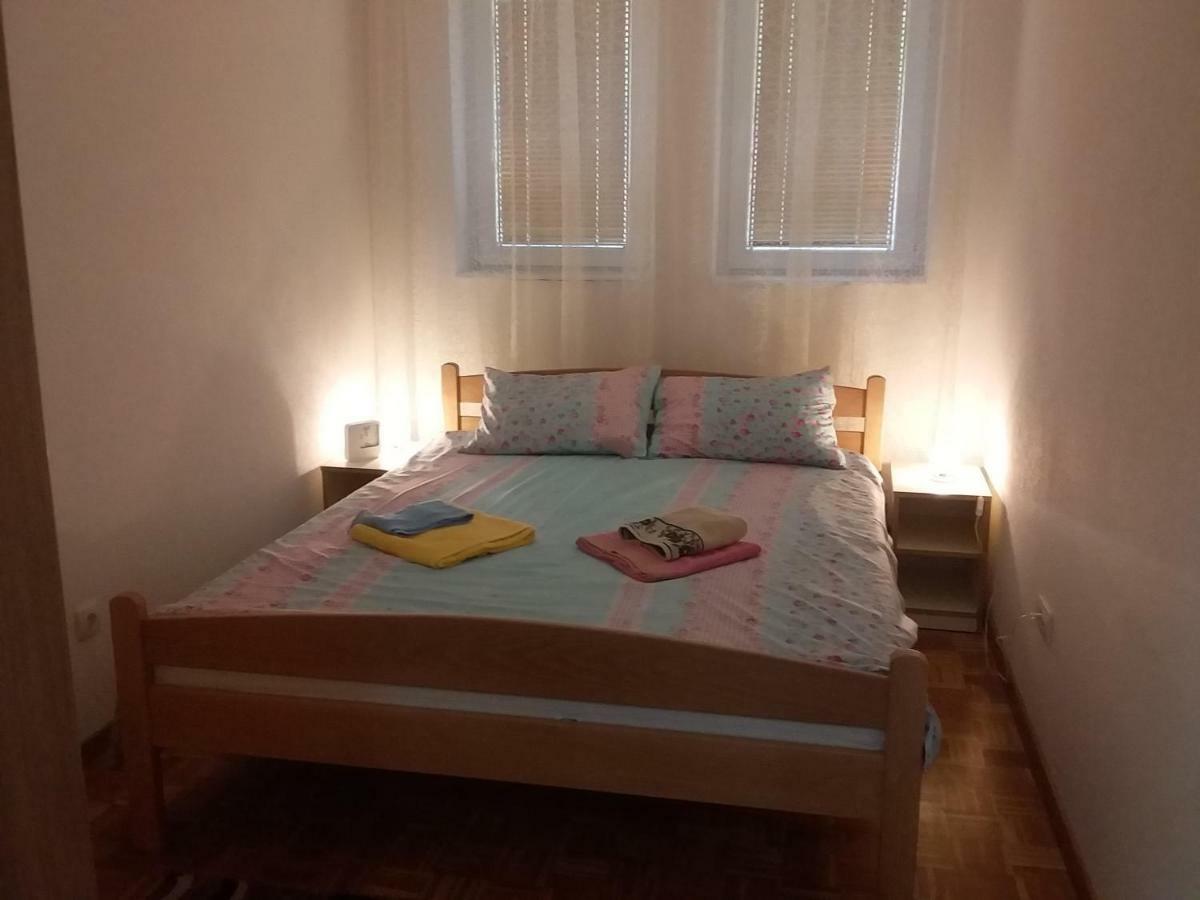 Apartman Jevtic 1 Gornja Toplica Luaran gambar